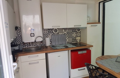 Tours City Centre House | Cosy town house with bicycles available