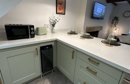 Bollington House | Cosy Two Bed in Bollington