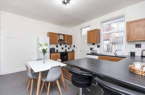 Purston Jaglin House | Cosy two bedroom property!