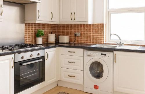 Wigan House | Cosy Two-Bedroom House in Ormskirk