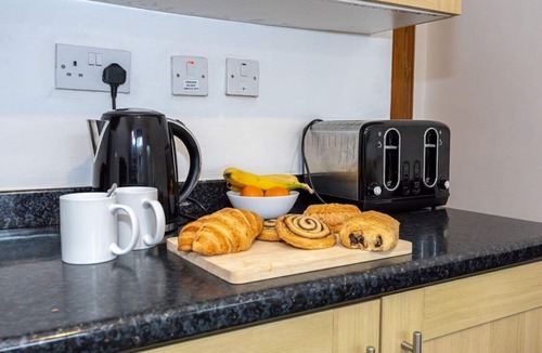 Blackburn House | Cosy Two bedroom Terrace Blackburn