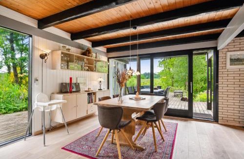 Femmøller House | Cosy Two-Storey Holiday Home Close To Lyngsbæk Beach