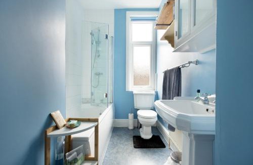 Saltaire Village House | Cosy vibe