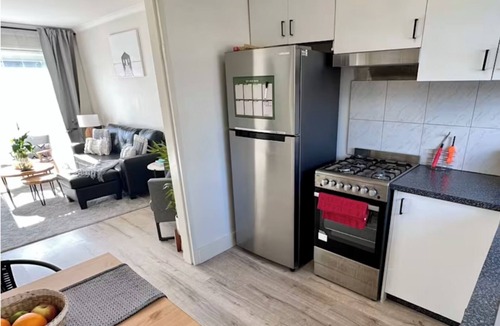 Cheltenham Villa | Cosy villa — 5 min from the beach!