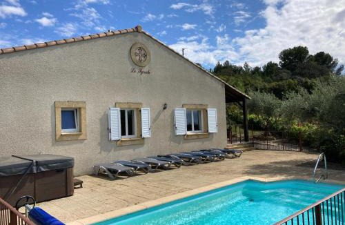 Montbrun-des-Corbieres Villa | Cosy villa with pool