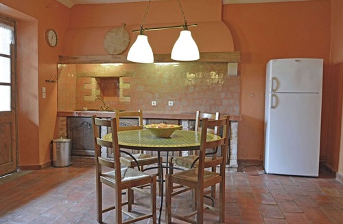 Saint-Cesaire-de-Gauzignan Villa | Cosy villa with swimming pool