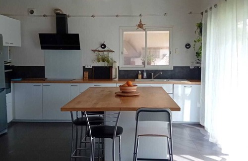 Gignac Villa | Cosy villa in a cul-de-sac, not overlooked.