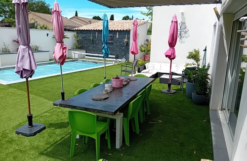 Gignac Villa | Cosy villa in a cul-de-sac, not overlooked.