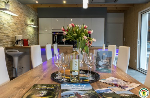 Saint-Mamet House | Cosy villa, modern comfort, air conditioning, 3 bedrooms, 3 bathrooms, garden