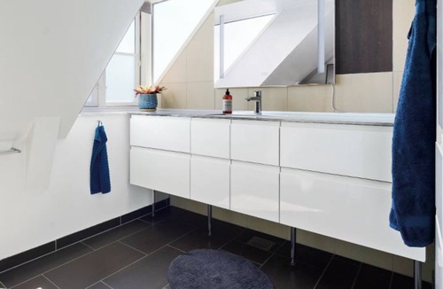 Kastrup House | Cosy villa near beach, train, airport