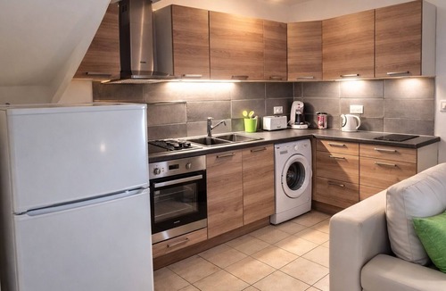 Aragon House | Cosy village house