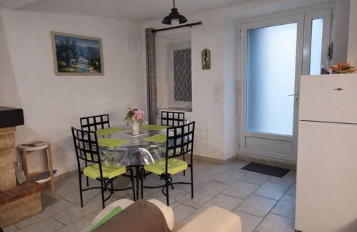 Aragon House | Cosy village house