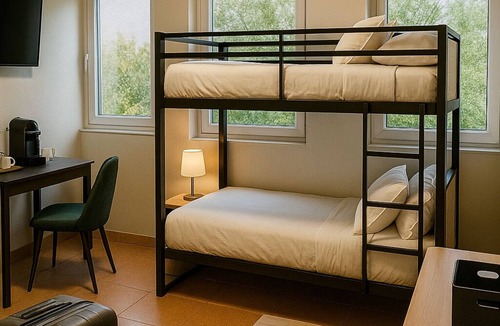 Bretigny-sur-Orge Apartment | Cosy, well-appointed rooms