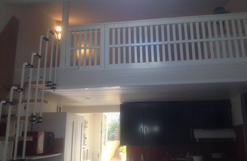 Martigues Apartment | Cosy, well-kept studio ideal for holidaymakers