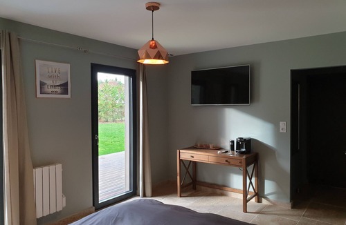 Laubressel House | Cosy Wood House