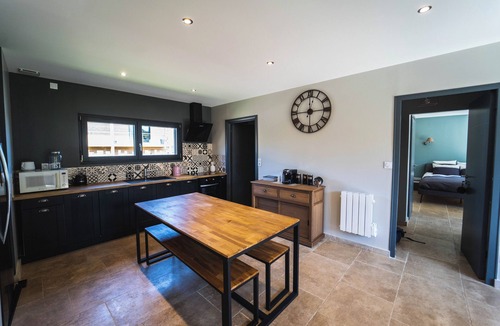 Laubressel House | Cosy Wood House