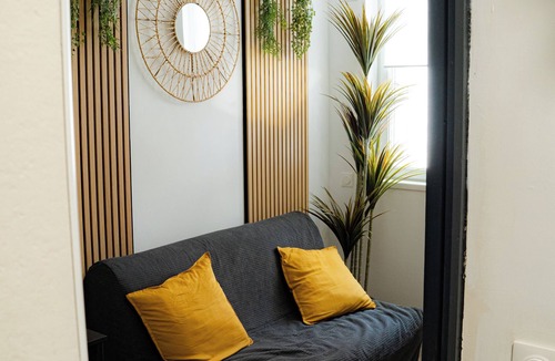 Cambrai Apartment | CosyCasa: More than just a home, your urban cocoon.