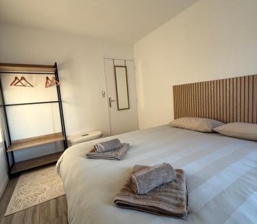 Chalette-sur-Loing Apartment | CosyLoft