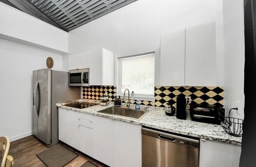 Fresno House | Cosytastic 2 Room Zen Den