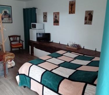 Chantelle Bed & Breakfast | Coté Bouble Chantelle 03140