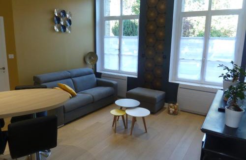 Bergues Apartment | Coté Cour