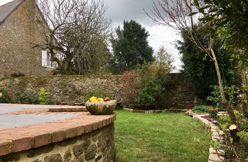 Lanvallay House | Coté Rance, charming country house