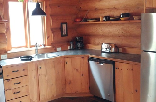 Lac Superieur Village Ski Chalet | Cote Nord Chalet Summit ViewnCITQ 242152