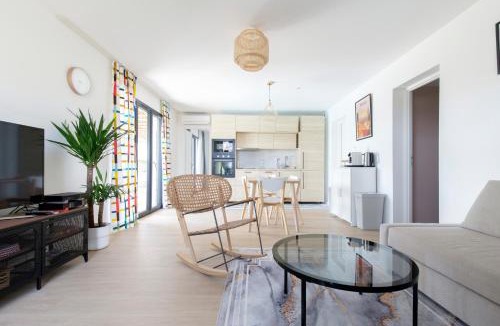 Aureville Apartment | Coteaux en Vue