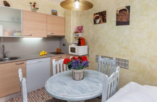 Pals Apartment | Coto Gamo Holiday Escape by Interhome