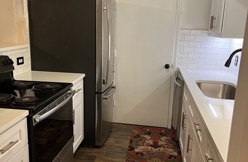 Charlotte Condo | Cotswald-Southpark condo: free Truist ticket