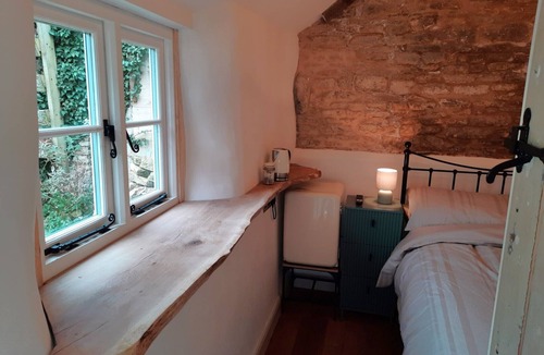 Luckington Bed & Breakfast | Cotswold Cottage Bed & Breakfast