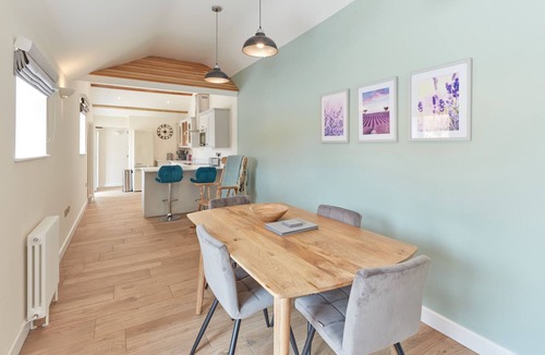 Haresfield House | Cotswolds Piggery – Romantic Hideaway for Two