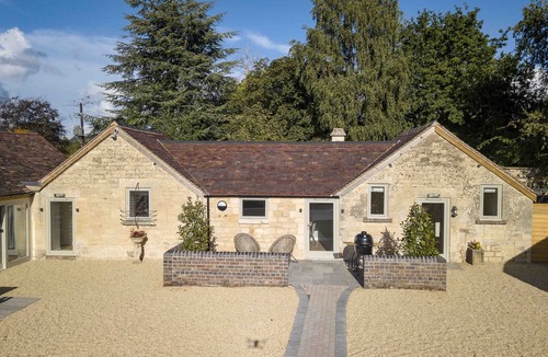 Haresfield House | Cotswolds Piggery – Romantic Hideaway for Two