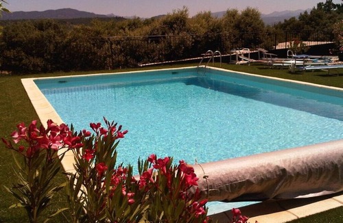 Chateauneuf-Val-Saint-Donat Cottage | Cottage "The piece of Noah"