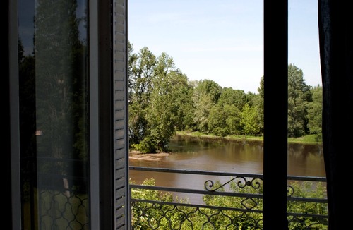 Chenehutte-Treves-Cunault House | Cottage overlooking Loire
