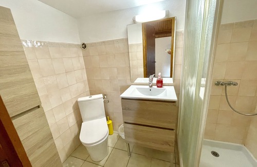 Saint-Privat-de-Champclos House | Cottage near Barjac