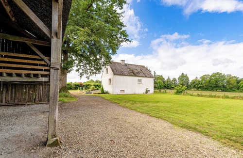 La Chapelle-Saint-Aubert House | Cottage 'Gite La Maison Aux Pignons Verts'