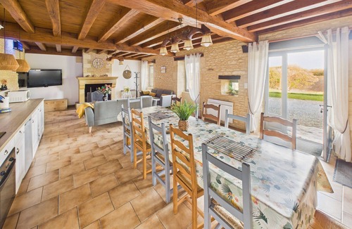 Saint-Crepin-et-Carlucet House | Cottage for 12 with terrace and shared pool