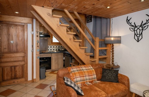 Saint-Pierre-d'Entremont Cottage | Cottage in a Traditional Mountain Chalet in the Heart of Chartreuse