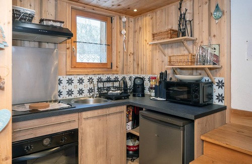 Saint-Pierre-d'Entremont Cottage | Cottage in a Traditional Mountain Chalet in the Heart of Chartreuse