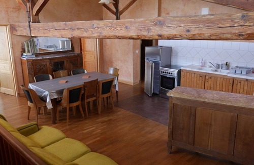 Saint-Vincent-de-Mercuze Cottage | Cottage Château du Montalieu