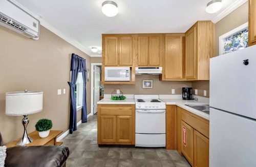 Langston Cottage | *Cottage #1 @ Fisherman's Landing (boat shelter)*