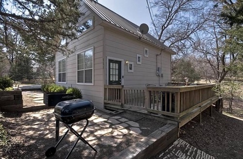 Pottsboro Cottage | Cottage, 1 mile to Highport Marina which offers a daily fee boat ramp.