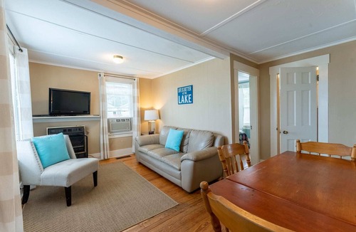 Weirs Beach House | Cottage 1 Summary: Th