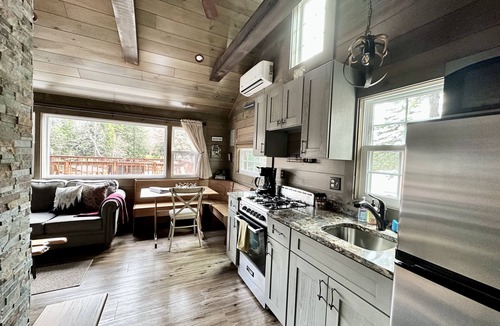 Town of Webb Cottage | Cottage "1st Lake" a two bedroom, waterfront cottage at The Lakes Old Forge!