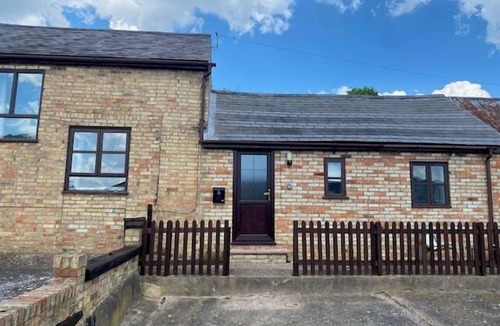 Bedford House | Cottage 2 at Scald End farm