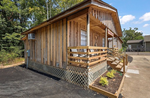 Ridgeland Cottage | Cottage 2 - Bourbon Way