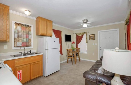 Langston Cottage | *Cottage #2 @ Fisherman's Landing (boat shelter)*
