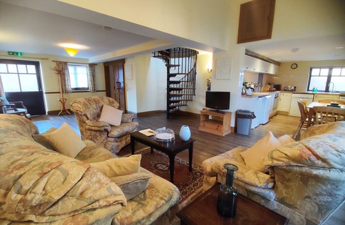 Britford Cottage | Cottage 2 - Three Bedroom Cottage