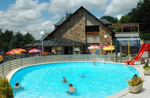 Salles-Curan House | Cottage 3 bedrooms, 7 pers, terrace lake view